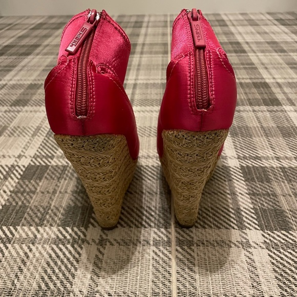 Pink Open-Toe Platform Wedges with Thick Ankle Strap - Picture 3 of 6
